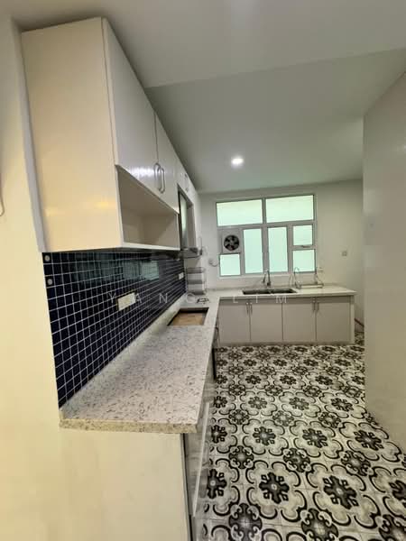 Service Residence for Rent at Summerton - Yang Lim - Kitchen - PropertyGuru.com.my