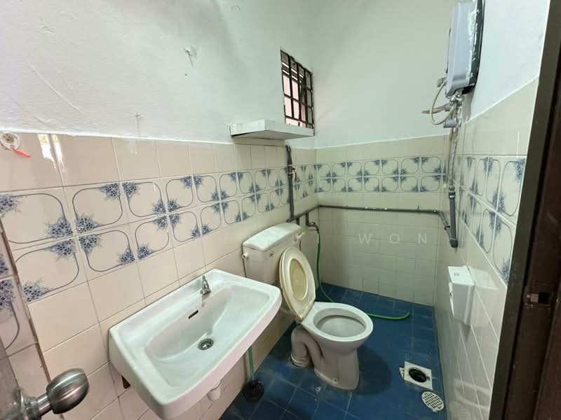 Bandar Baru Sri Petaling, Sri Petaling, Landed House For Rent untuk Untuk Disewa - RM 2,300 /bulan, Mac 2026 - Bathroom - PropertyGuru.com.my