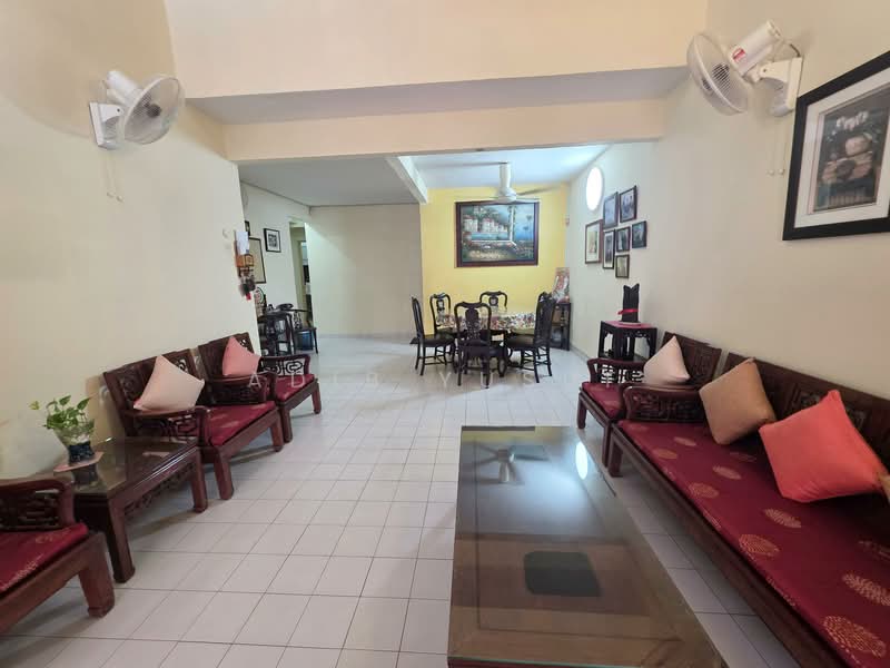 USJ 2 untuk Untuk Dijual - RM 650,000, Mac 2026 - Living Room - PropertyGuru.com.my