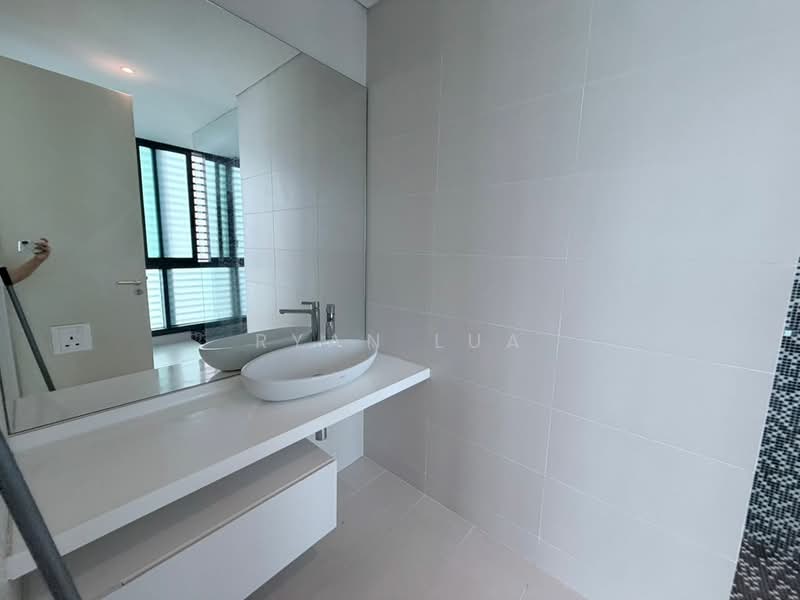 Vogue Suites One untuk Untuk Dijual - RM 1,450,000, Mac 2026 - Bathroom - PropertyGuru.com.my