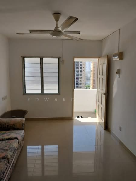 Taman Serina untuk Untuk Disewa - RM 900 /bulan, Mac 2026 - Living Room - PropertyGuru.com.my