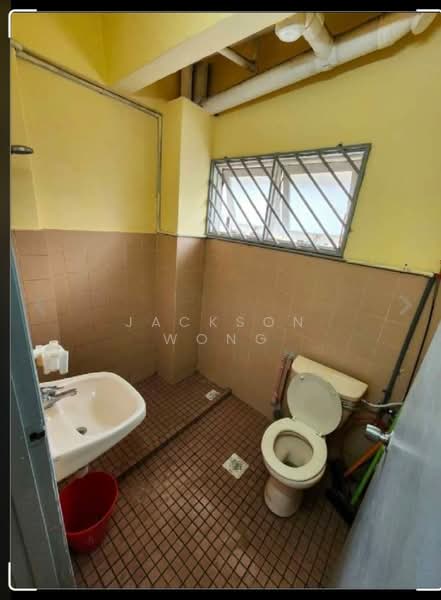 Meadow Park 2 untuk Untuk Disewa - RM 1,300 /bulan, Mac 2026 - Bathroom - PropertyGuru.com.my