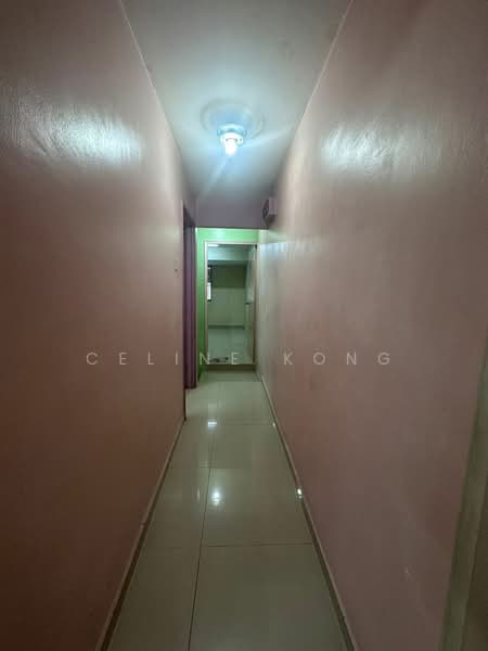 2-storey Terraced House for Sale in Taman Castlefield (Sri Petaling) - Celine Kong - Corridor - PropertyGuru.com.my