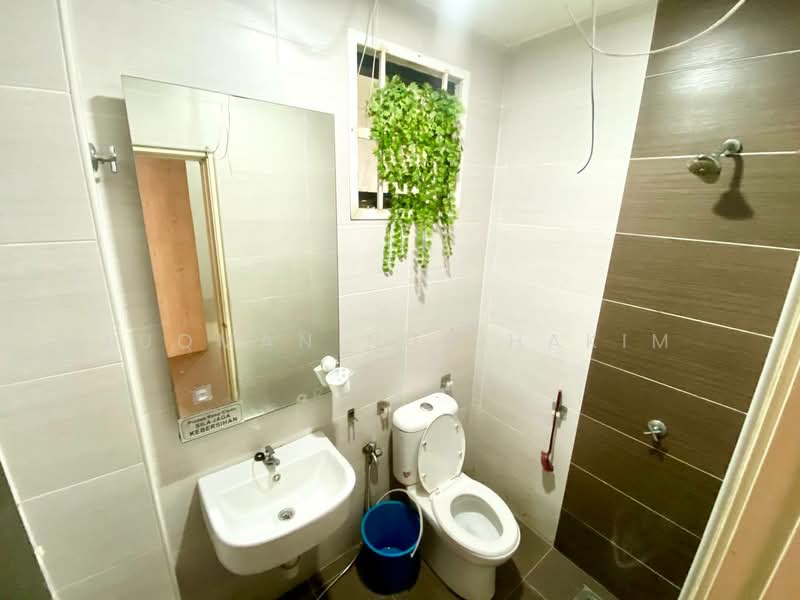 2.5-storey Terraced House for Sale in Klang (Selangor) - LUQMAN NUR HAKIM - Bathroom - PropertyGuru.com.my