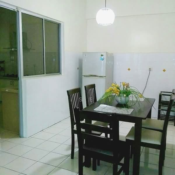 Putra Place Condominium untuk Untuk Disewa - RM 1,800 /bulan, Mac 2026 - Kitchen - PropertyGuru.com.my