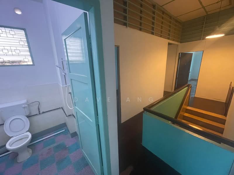 Shop house@Gurney,Pulau Tikus untuk Untuk Disewa - RM 4,500 /bulan, Mac 2026 - Bathroom - PropertyGuru.com.my