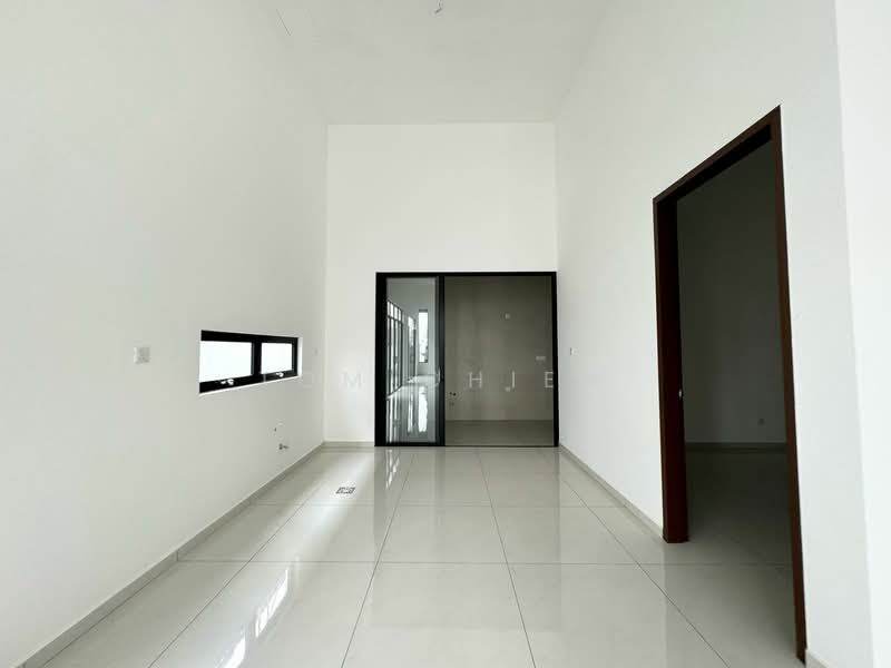 Rumah Kluster untuk Dijual di Leisure Farm (Gelang Patah) - Tom Chiew - Interior - PropertyGuru.com.my