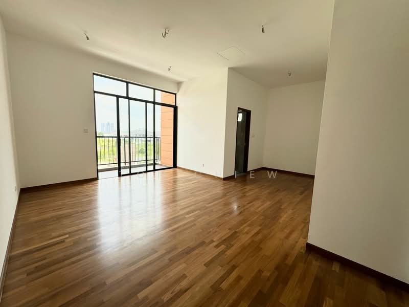 Rumah Kluster untuk Dijual di Leisure Farm (Gelang Patah) - Tom Chiew - Living Room - PropertyGuru.com.my
