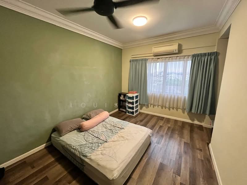Condominium for Sale at Kondo Idaman Cheng Hua - Louise Lee - Bedroom - PropertyGuru.com.my