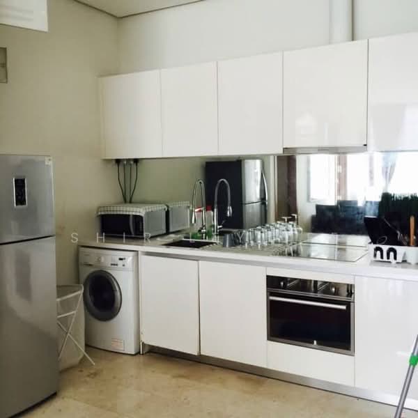 Service Residence for Sale at Vipod Residence - Shir Ley Tee - Kitchen - PropertyGuru.com.my