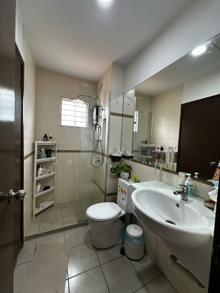 2.5-storey Terraced House for Sale in Bandar Bukit Puchong (Puchong) - Daizy Tan - Bathroom - PropertyGuru.com.my