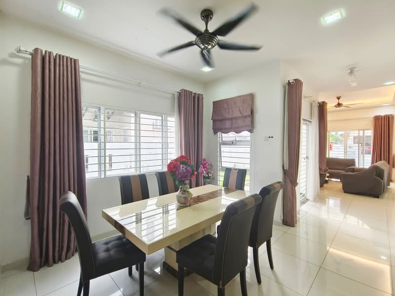 Amberley untuk Untuk Dijual - RM 899,000, Mac 2026 - Dining Room - PropertyGuru.com.my