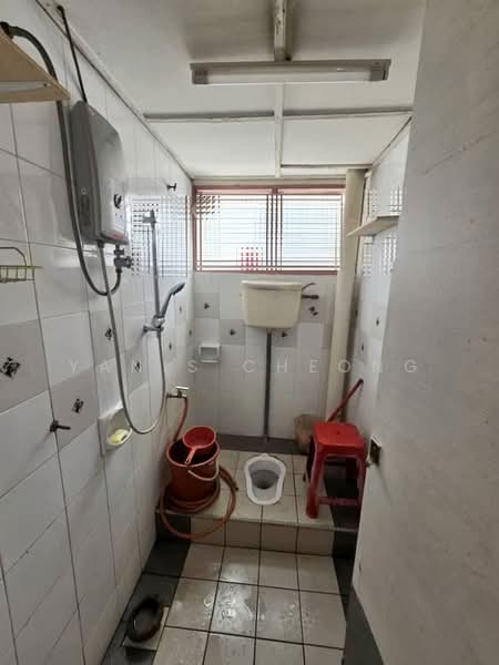 Taman Sri Bintang untuk Untuk Dijual - RM 600,000, Mac 2026 - Bathroom - PropertyGuru.com.my