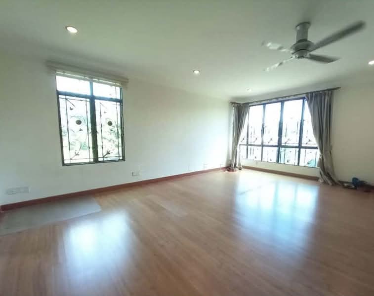 Rumah Berkembar untuk Dijual di Taman Overseas Union (Taman Oug) (Jalan Klang Lama (Old Klang Road)) - CJ Lee - Living Room - PropertyGuru.com.my