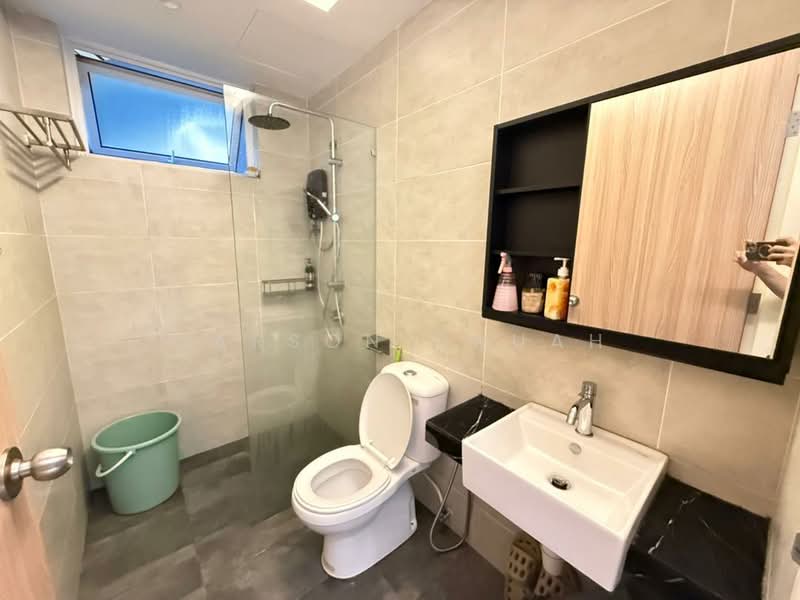 Condominium for Rent at QuayWest Residence - Carson Chuah - Bathroom - PropertyGuru.com.my