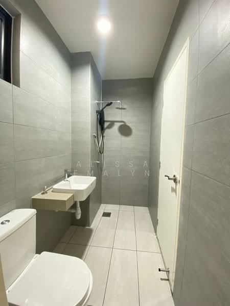 Service Residence for Rent at Habitus @ City of Elmina - Alissa Emalyn - Bathroom - PropertyGuru.com.my