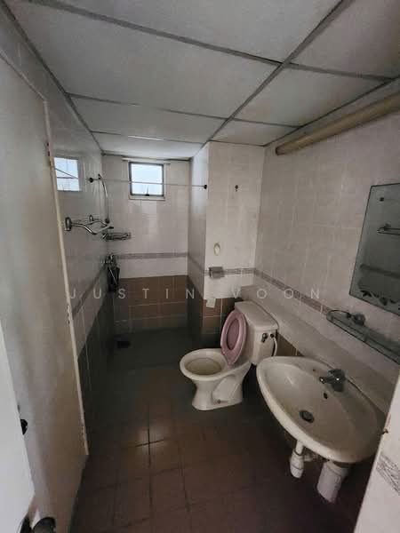 Condominium for Sale at Kiaramas Sutera - Justin Voon - Bathroom - PropertyGuru.com.my