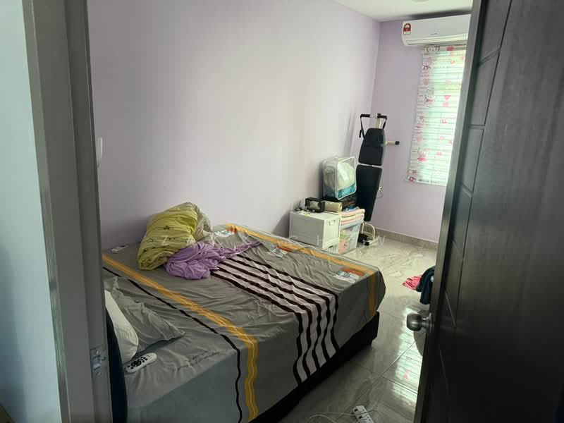 2-storey Terraced House for Sale in Taman Senai Jaya (Senai) - Zack Chow - Bedroom - PropertyGuru.com.my