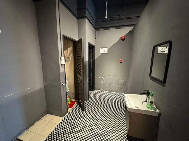 Shop for Rent in George Town (Penang) - Dave Ang - Bathroom - PropertyGuru.com.my