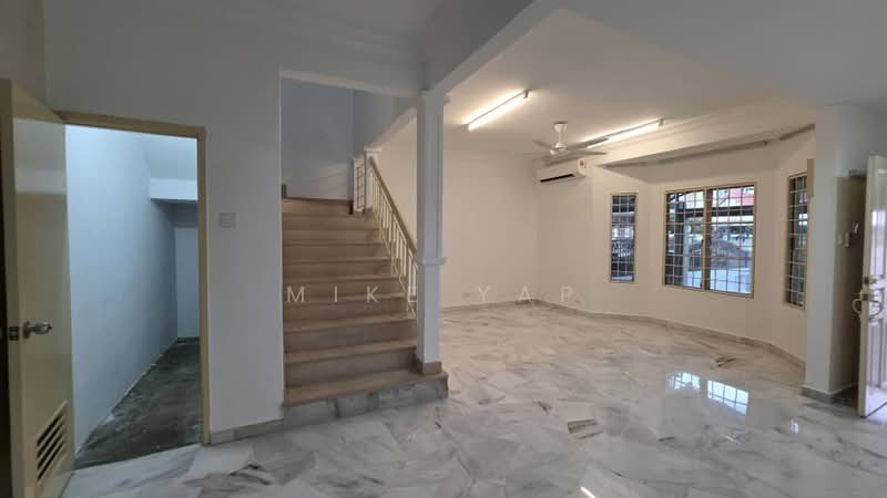 2-storey Terraced House for Sale in Usj 9 (Subang Jaya) - Mike Yap - Living Room - PropertyGuru.com.my