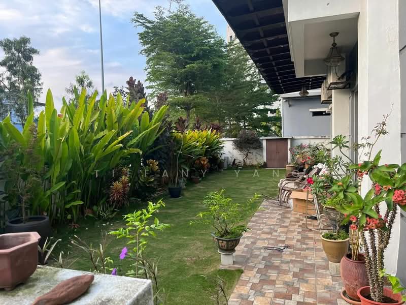 Semi-Detached House for Sale in Anggun 2 Residence (Rawang) - Tiffany Yang - Exterior - PropertyGuru.com.my