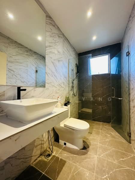 Semi-Detached House for Sale in Anggun 2 Residence (Rawang) - Tiffany Yang - Bathroom - PropertyGuru.com.my