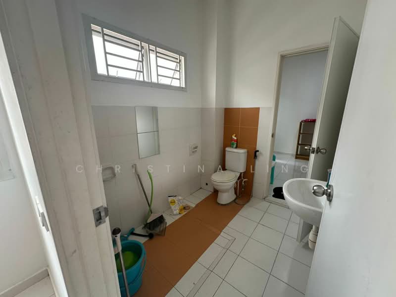 2-storey Terraced House for Rent in Setia Tropika (Johor Bahru) - Christina Ling - Bathroom - PropertyGuru.com.my