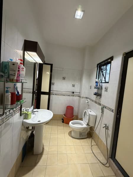 Semi-Detached House for Sale in Taman Segar Perdana (Cheras) - Igen Mak - Bathroom - PropertyGuru.com.my