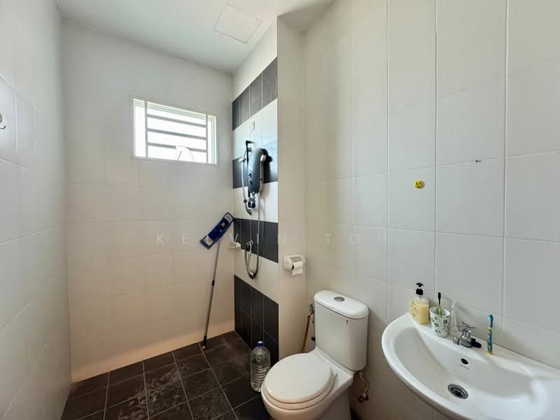 3-storey Terraced House for Sale in Bukit Mertajam (Penang) - Kelvin Toh - Bathroom - PropertyGuru.com.my