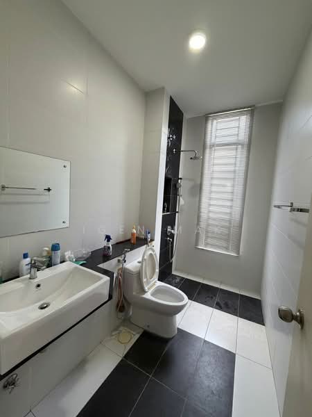 Cluster House for Sale in Eco Majestic (Semenyih) - Igen Mak - Bathroom - PropertyGuru.com.my