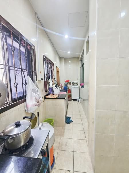 2-storey Terraced House for Sale in Taman Sutera Utama (Skudai) - Iden Tan - Kitchen - PropertyGuru.com.my