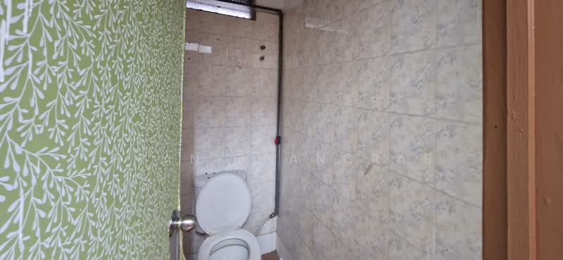 Bandar Kinrara 1 untuk Untuk Dijual - RM 388,000, Mac 2026 - Bathroom - PropertyGuru.com.my