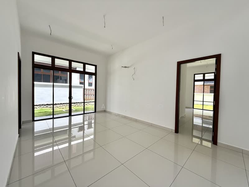Bungalow for Sale in Setia Alam (Selangor) - Ryan Soo - Living Room - PropertyGuru.com.my