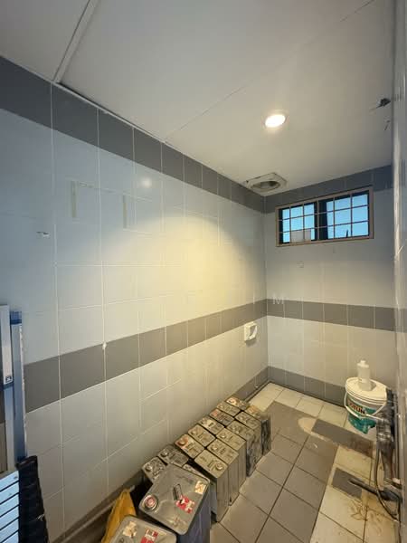 Office for Rent in KLCC (KL City Centre) - Kate Lim - Bathroom - PropertyGuru.com.my