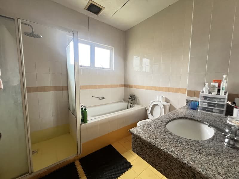 Semi-Detached House for Sale in Taman Bukit Segar (Cheras) - Anna H - Bathroom - PropertyGuru.com.my