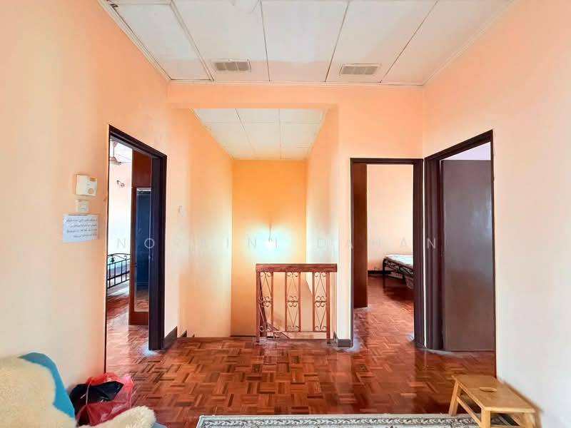 Double Storey House @ USJ 11 untuk Untuk Dijual - RM 880,000, Mac 2026 - Corridor - PropertyGuru.com.my