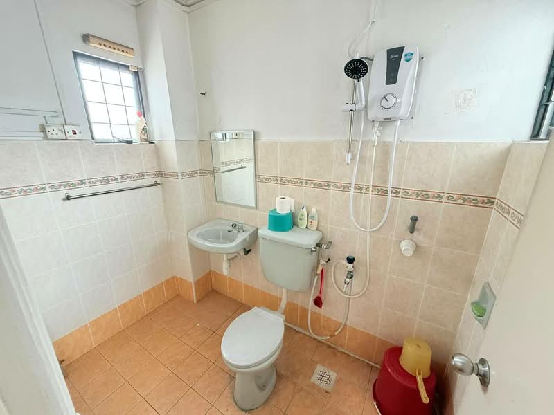 Double Storey House @ USJ 11 untuk Untuk Dijual - RM 880,000, Mac 2026 - Bathroom - PropertyGuru.com.my