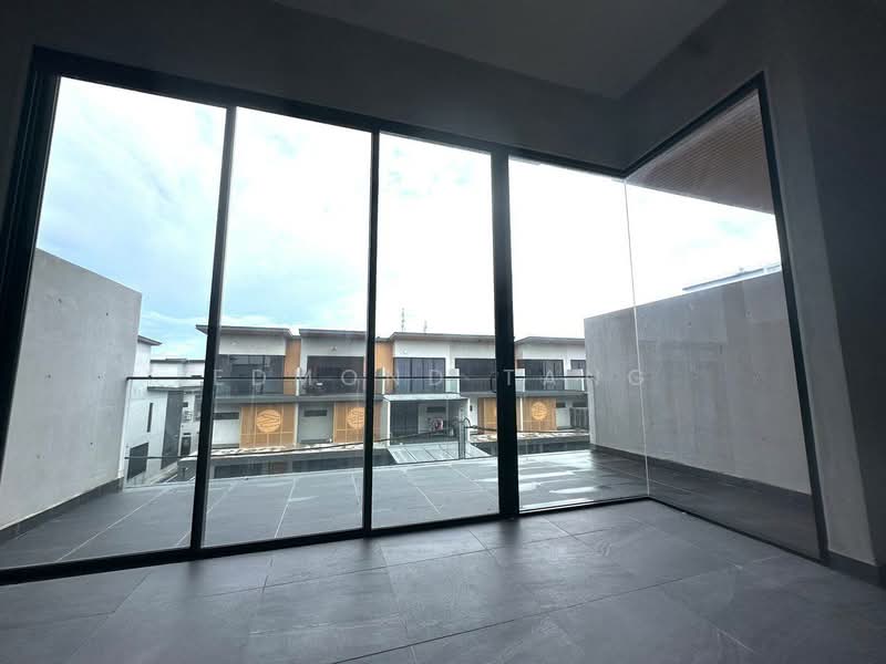 D'Art Hill Residences Bukit Seni, Kulai untuk Untuk Dijual - RM 785,000, Mac 2026 - Balcony - PropertyGuru.com.my