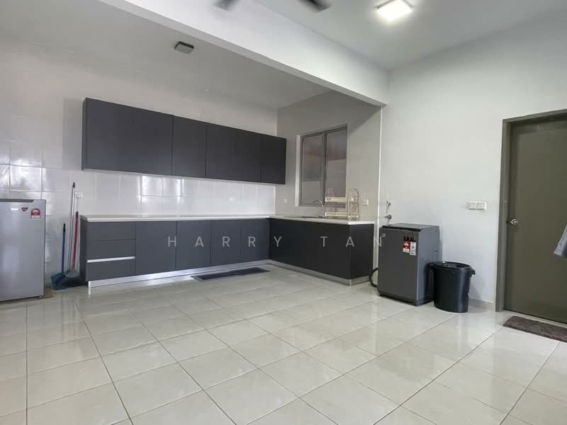Idaman Abadi untuk Untuk Disewa - RM 1,300 /bulan, Mac 2026 - Kitchen - PropertyGuru.com.my