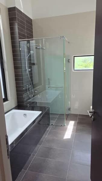 East Ledang East Ledang Easts Ledangs untuk Untuk Disewa - RM 8,000 /bulan, Mac 2026 - Bathroom - PropertyGuru.com.my