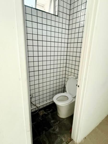 Shop for Rent in Jelutong (Penang) - Rachael Tan - Bathroom - PropertyGuru.com.my