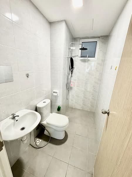 i-Santorini untuk Untuk Disewa - RM 1,600 /bulan, Mac 2026 - Bathroom - PropertyGuru.com.my