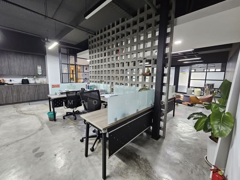 Office for Rent in Mont Kiara (Kuala Lumpur) - Moon Chan - Interior - PropertyGuru.com.my
