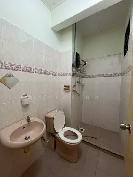Damansara Villa, Taman Sea untuk Untuk Dijual - RM 595,000, Mac 2026 - Bathroom - PropertyGuru.com.my
