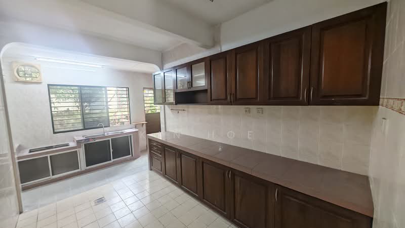Bandar Kinrara untuk Untuk Disewa - RM 2,350 /bulan, Mac 2026 - Kitchen - PropertyGuru.com.my