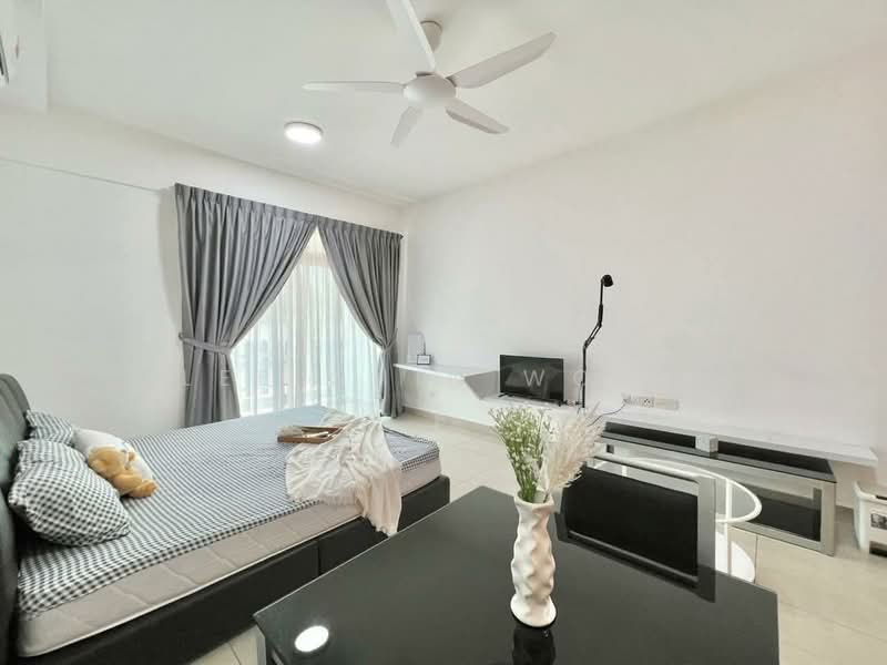 Service Residence for Sale at D'Secret Garden (Pangsapuri Kempas Indah) - Lee Chin Wong - Bedroom - PropertyGuru.com.my