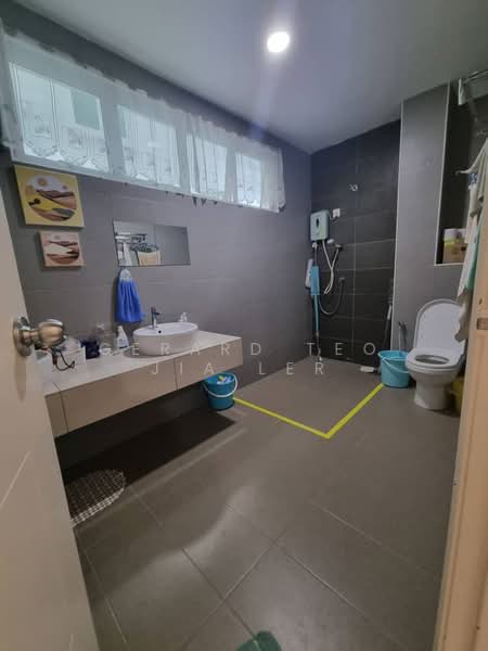 Semi-Detached House for Sale in Gelugor (Penang) - Gerard Teo Jia Ler - Bathroom - PropertyGuru.com.my