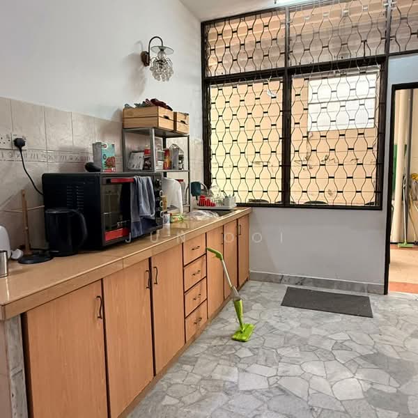 Semi-Detached House for Sale in Tanjung Bungah (Penang) - Jun Ooi - Kitchen - PropertyGuru.com.my
