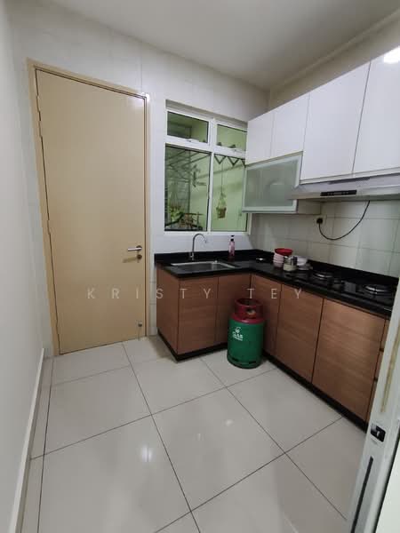 Skysuites @ Meldrum Hills untuk Untuk Disewa - RM 1,000 /bulan, Mac 2026 - Kitchen - PropertyGuru.com.my