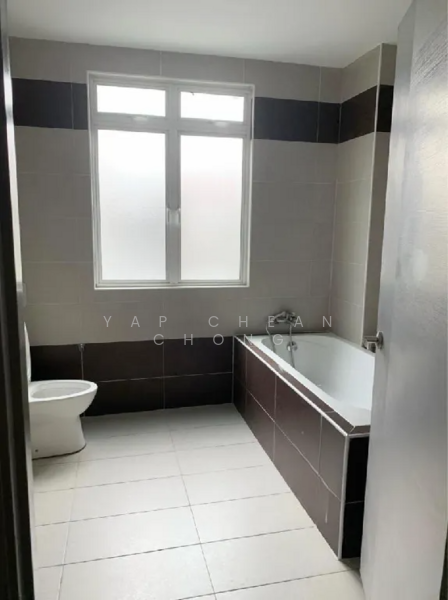 Semi-Detached House for Sale in Klang (Selangor) - Yap Chean Chong - Bathroom - PropertyGuru.com.my